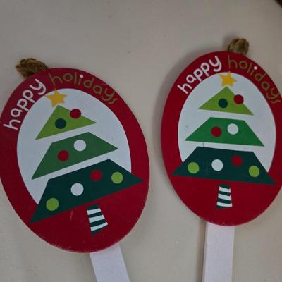 Large Holiday Tote Full of Santa-Themed Holiday Décor