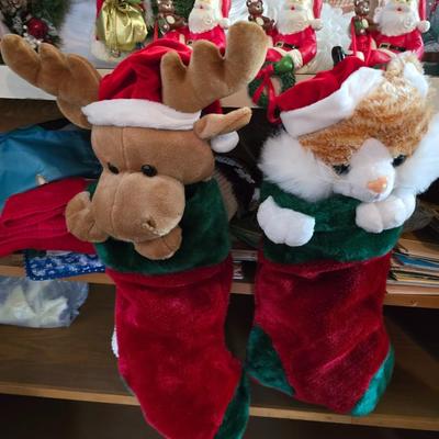 Large Holiday Tote Full of Santa-Themed Holiday Décor