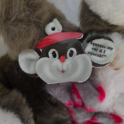 Lot: Animated Holiday and Plush Toy Collection – Musical & Decorative