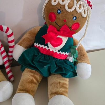 Plush Christmas Character Collection with Stockings – 10-Piece Set