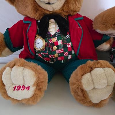 1994 Holiday Teddy Bear Couple – Matching Boy & Girl Set
