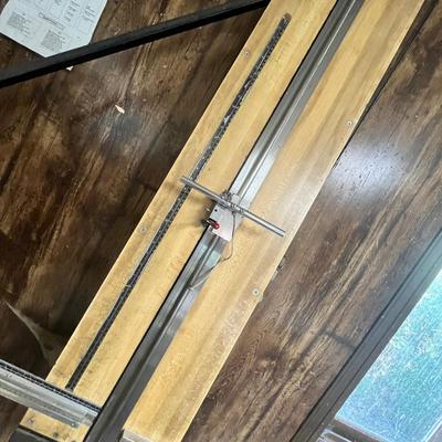 Lot 355 Wall mounted Matte cutter