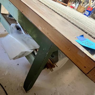 Lot 360 Large work station table
