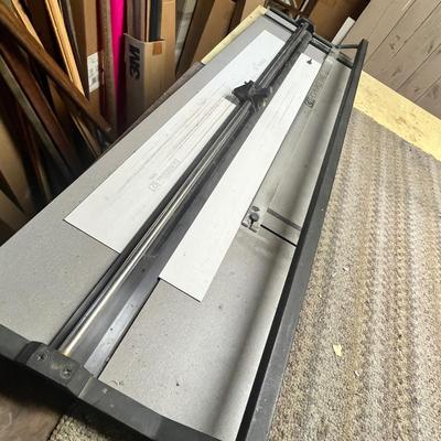 Lot 362 Matte board cutter