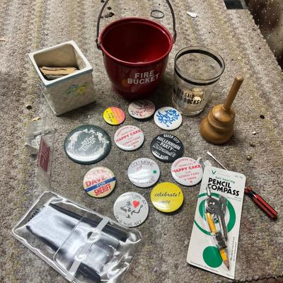 Lot 367 Vintage collectibles lot