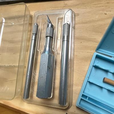 Lot 370 Exacto knives