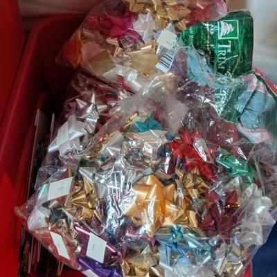 Holiday Wrapping & Card Station – Two-Tote Lot