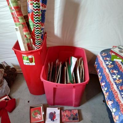 Holiday Wrapping & Card Station – Two-Tote Lot