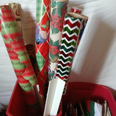 Holiday Wrapping & Card Station – Two-Tote Lot