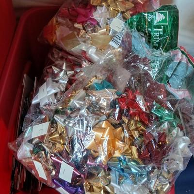 Holiday Wrapping & Card Station – Two-Tote Lot