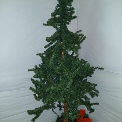 Rustic Artificial Christmas Tree & Holiday Decor Display Lot