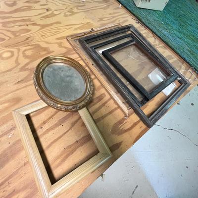 Lot 376 Assorted frames