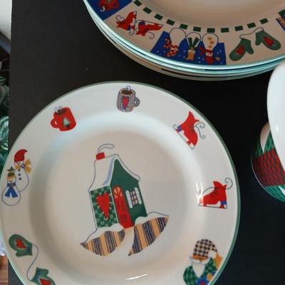 1998 Welcome Winter Holiday Stoneware Dish Set by Go-Gator