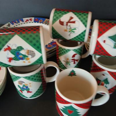 1998 Welcome Winter Holiday Stoneware Dish Set by Go-Gator