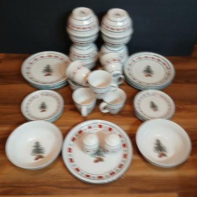 Country Crock Christmas Stoneware Dinnerware Set