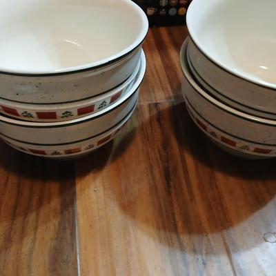 Country Crock Christmas Stoneware Dinnerware Set