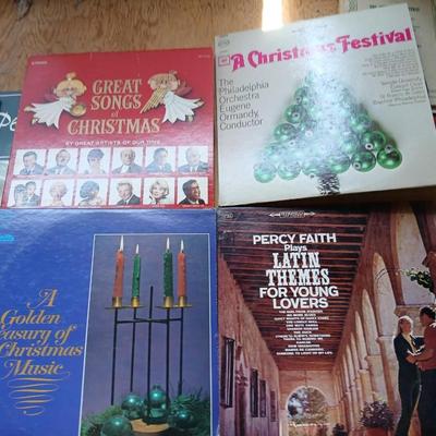 Vintage Christmas Music Collection – LPs, CDs & Sheet Music