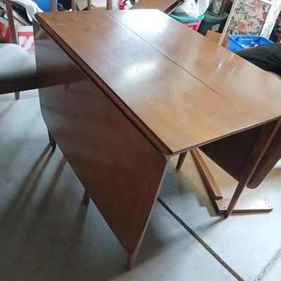 Mid-Century Modern Drop-Leaf Dining Table with 6 Chairs