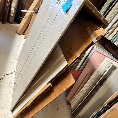 Lot 380 Antique box w/ matting
