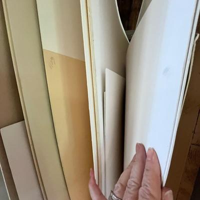 Lot 384 Lot #4 Matting material