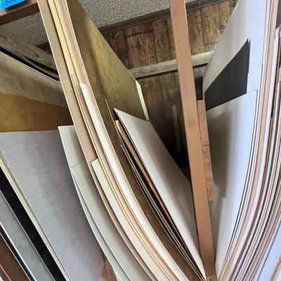 Lot 384 Lot #4 Matting material