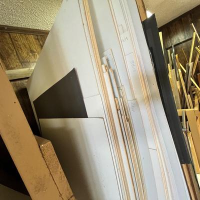Lot 385 Lot #5 Matting Material