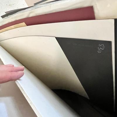 Lot 389 Lot #9 Matting material