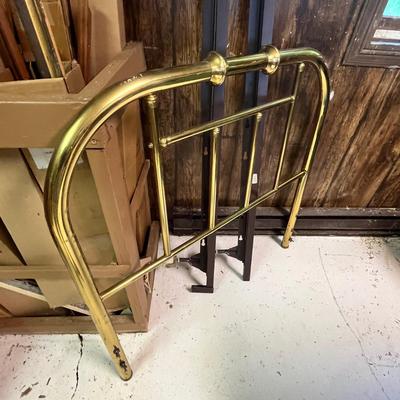 Lot 402 Vintage Brass twin bed
