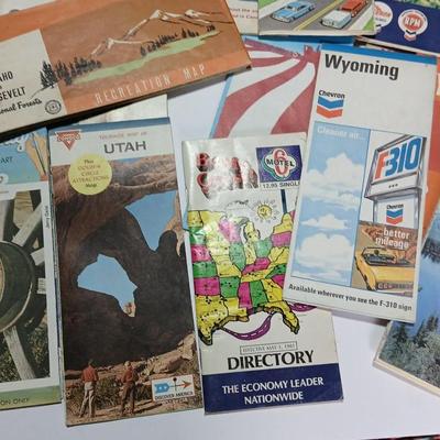 Lot of Vintage Travel & Road Maps – Texaco, Chevron, State Guides (1950s–1980s)