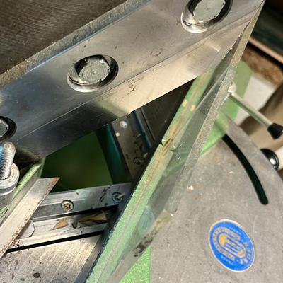 Lot 406 Frame cutter