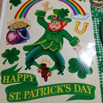 Large Lot of St. Patrick’s Day Décor – Towels, Hats, Shamrocks, Crafts