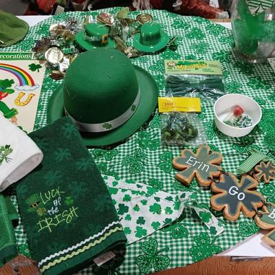 Large Lot of St. Patrick’s Day Décor – Towels, Hats, Shamrocks, Crafts