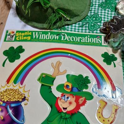 Large Lot of St. Patrick’s Day Décor – Towels, Hats, Shamrocks, Crafts