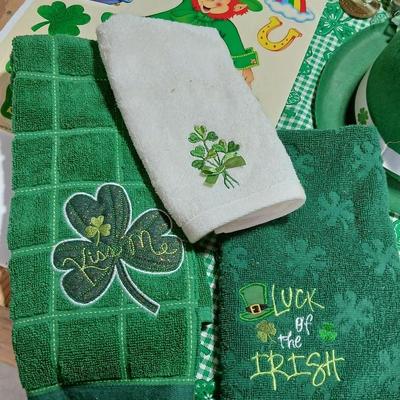 Large Lot of St. Patrick’s Day Décor – Towels, Hats, Shamrocks, Crafts