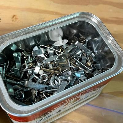 Lot 410 Asst Hardware