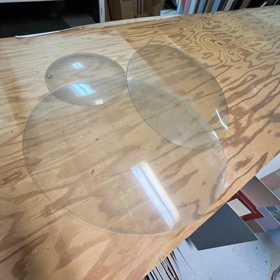 Lot 411 Large oval & round turtleback glass