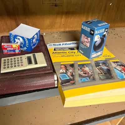 Lot 420 Vintage items