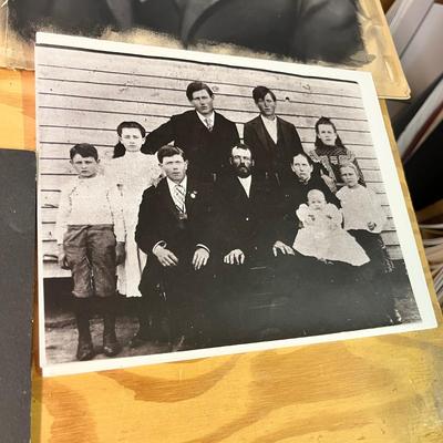 Lot 428 Historic pictures & documents