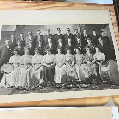 Lot 428 Historic pictures & documents