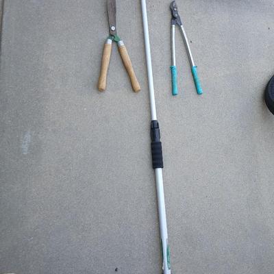 3 Garden Tools – Shears, Loppers & Water Wand