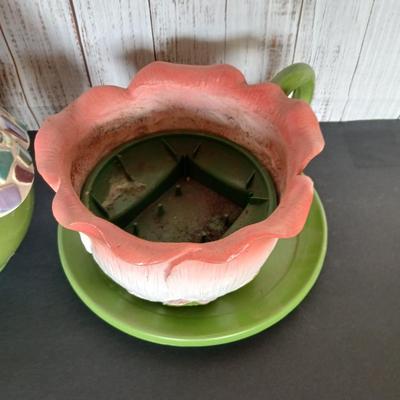 Whimsical Garden Décor – Birdhouse & Planter