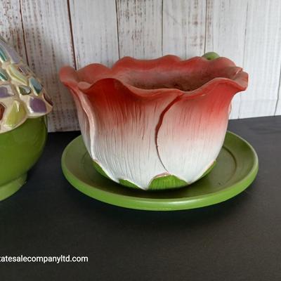 Whimsical Garden Décor – Birdhouse & Planter