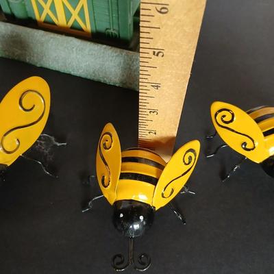 John Deere themed Barn-Style Bird Feeder & Metal Bumblebee Garden decor