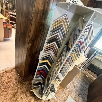 Lot 455 Frame Sample Stand