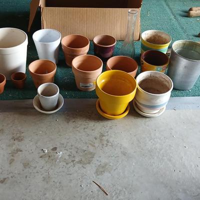 Assorted Planters – Terracotta & Ceramic mostly