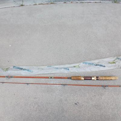 Wright & McGill “Champion” No. JCF-7 – 7' Two-Piece Fiberglass Spinning Rod