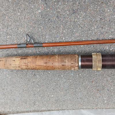 Wright & McGill “Champion” No. JCF-7 – 7' Two-Piece Fiberglass Spinning Rod