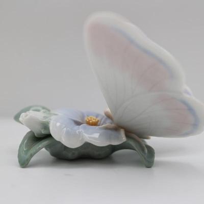 Lladro Refreshing Pause Butterfly Figurine