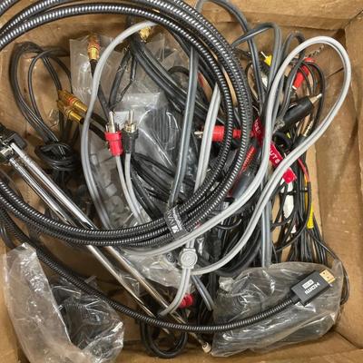 Sale Photo Thumbnail #270: Misc electronic accessories