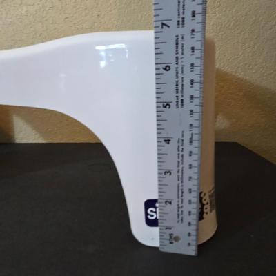 Bathroom Step Stools – White Plastic